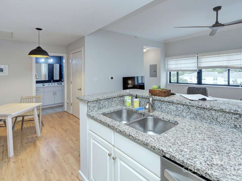 715 Church Street, Charlotte, NC 28202.  MLS# CAR4259584, YatesRealty ID 7092. 