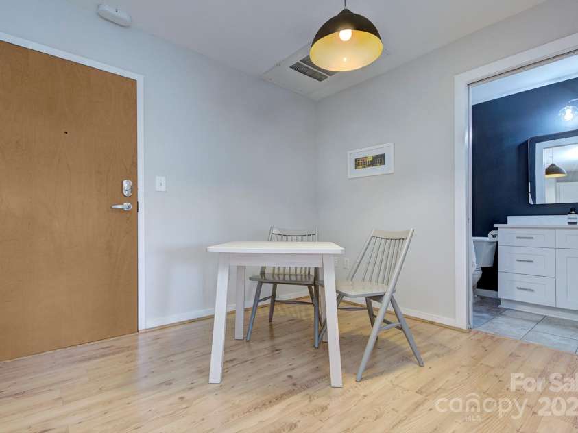 715 Church Street, Charlotte, NC 28202.  MLS# CAR4259584, YatesRealty ID 7092. 