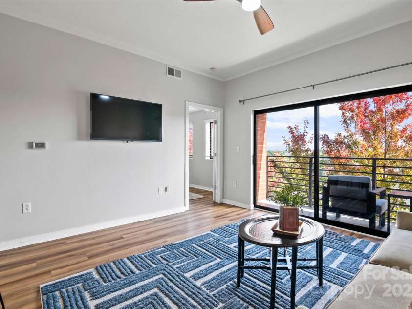 715 Church Street, Charlotte, NC 28202.  MLS# CAR4313109, YatesRealty ID 7092. 