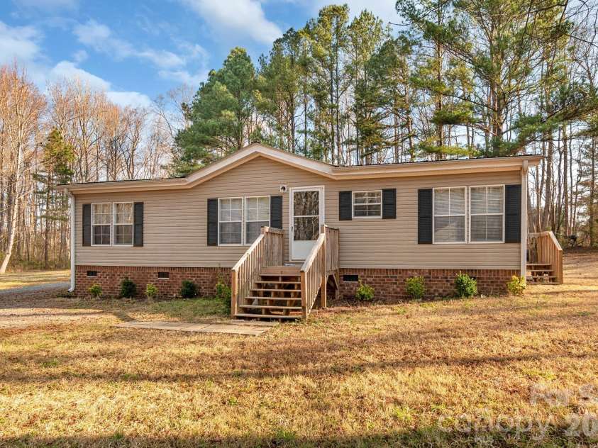 1820 Conners Lane, York, SC 29745.  MLS# CAR4355290, YatesRealty ID 7094. 