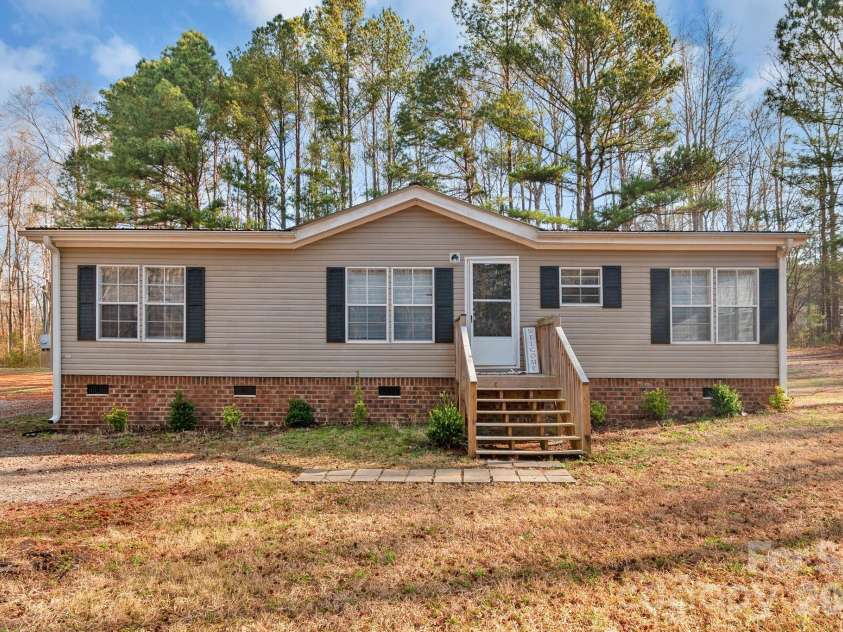 1820 Conners Lane, York, SC 29745.  MLS# CAR4355290, YatesRealty ID 7094. 