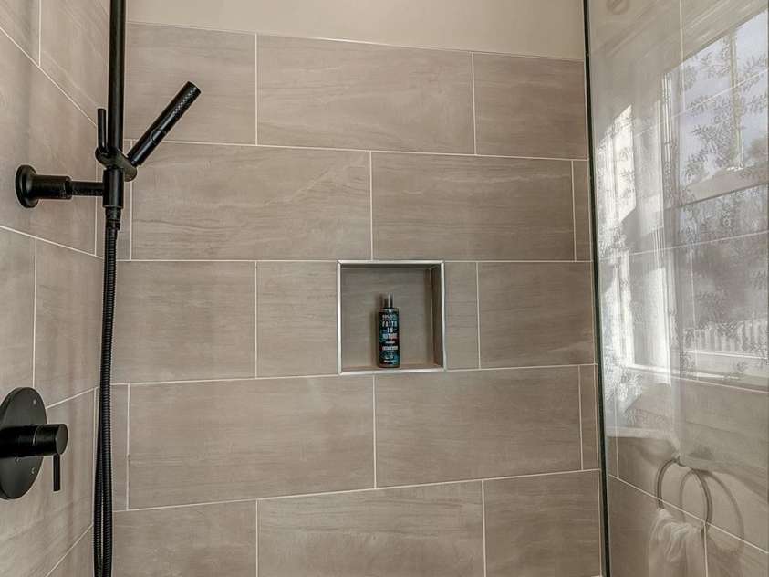 40 Rangeley Drive, Asheville, NC 28803.  MLS# CAR4219622, YatesRealty ID 7094. 