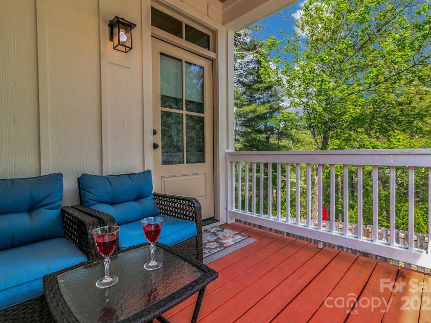 40 Rangeley Drive, Asheville, NC 28803.  MLS# CAR4219622, YatesRealty ID 7094. 