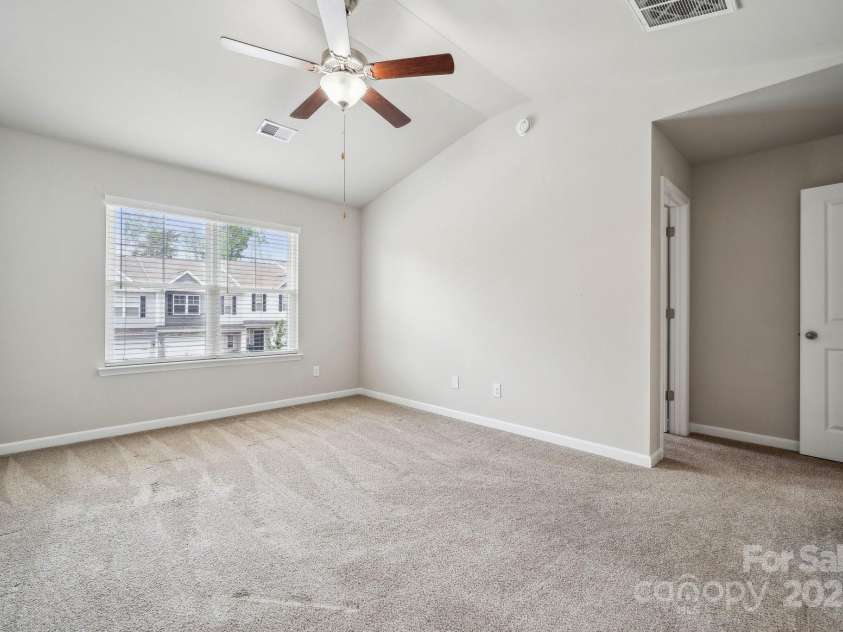 10036 Brittondale Lane, Charlotte, NC 28215.  MLS# CAR4238226, YatesRealty ID 7097. 