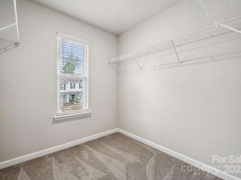 10036 Brittondale Lane, Charlotte, NC 28215.  MLS# CAR4238226, YatesRealty ID 7097. 
