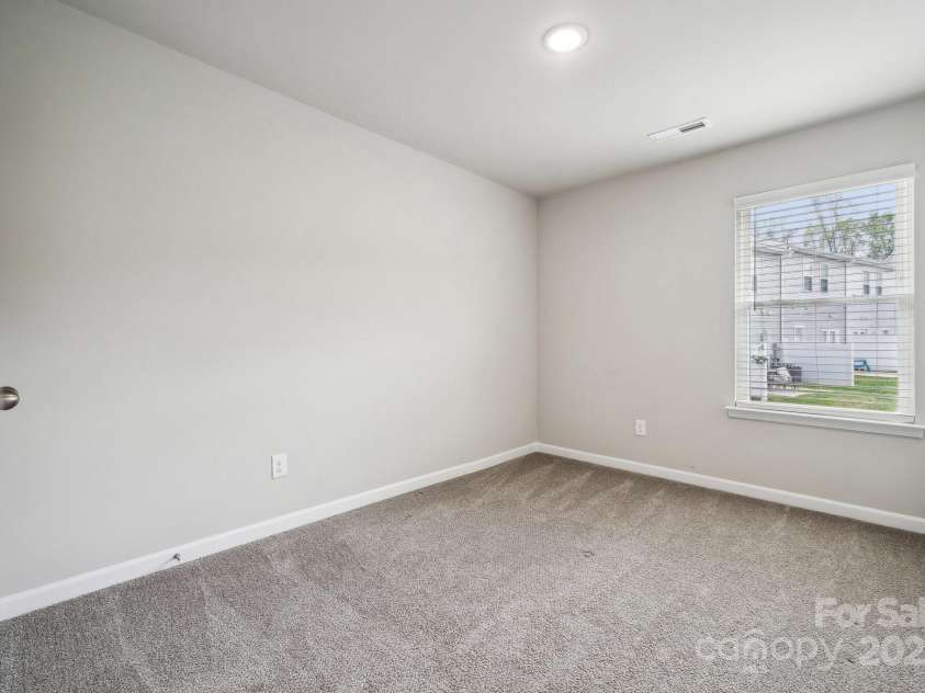 10036 Brittondale Lane, Charlotte, NC 28215.  MLS# CAR4238226, YatesRealty ID 7097. 