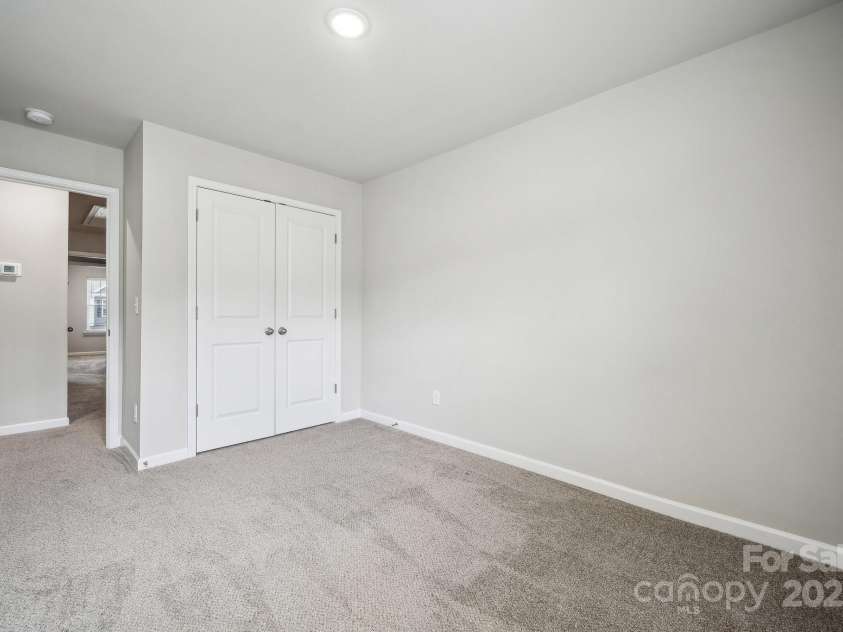 10036 Brittondale Lane, Charlotte, NC 28215.  MLS# CAR4238226, YatesRealty ID 7097. 