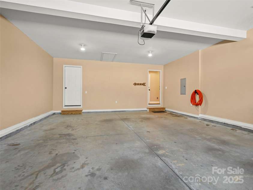 6753 Pinnacle Mountain Road, Zirconia, NC 28790.  MLS# CAR4237345, YatesRealty ID 7098. 