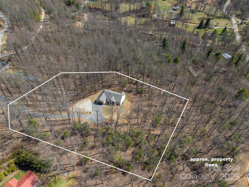 6753 Pinnacle Mountain Road, Zirconia, NC 28790.  MLS# CAR4237345, YatesRealty ID 7098. 