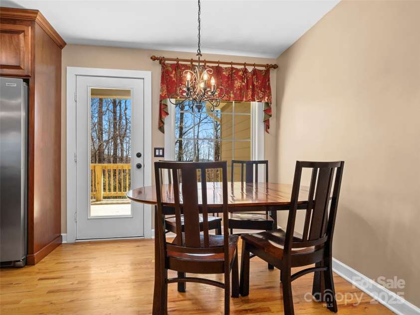 6753 Pinnacle Mountain Road, Zirconia, NC 28790.  MLS# CAR4237345, YatesRealty ID 7098. Dining Area