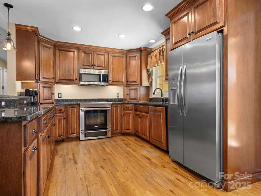 6753 Pinnacle Mountain Road, Zirconia, NC 28790.  MLS# CAR4237345, YatesRealty ID 7098. Kitchen