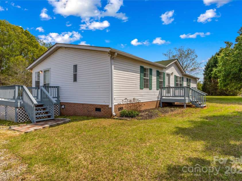 231 Charity Lane, Linwood, NC 27299.  MLS# CAR4247704, YatesRealty ID 7099. 
