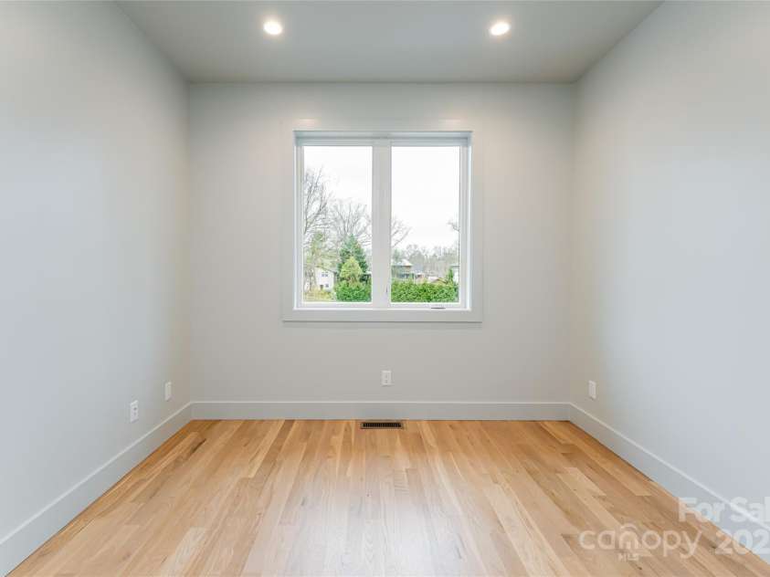 30 Fern Street, Asheville, NC 28803.  MLS# CAR4296373, YatesRealty ID 71. Photo of Similar Construction