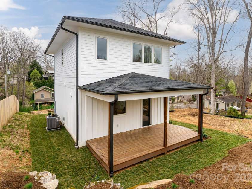 30 Fern Street, Asheville, NC 28803.  MLS# CAR4296373, YatesRealty ID 71. Photo of Similar Construction