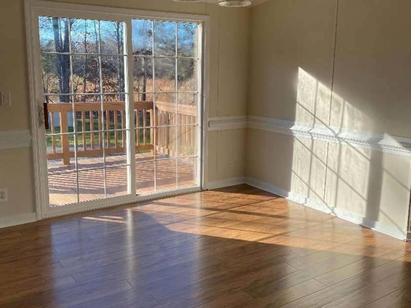 816 Perry Road, Troutman, NC 28166.  MLS# CAR4210141, YatesRealty ID 710. Dining area