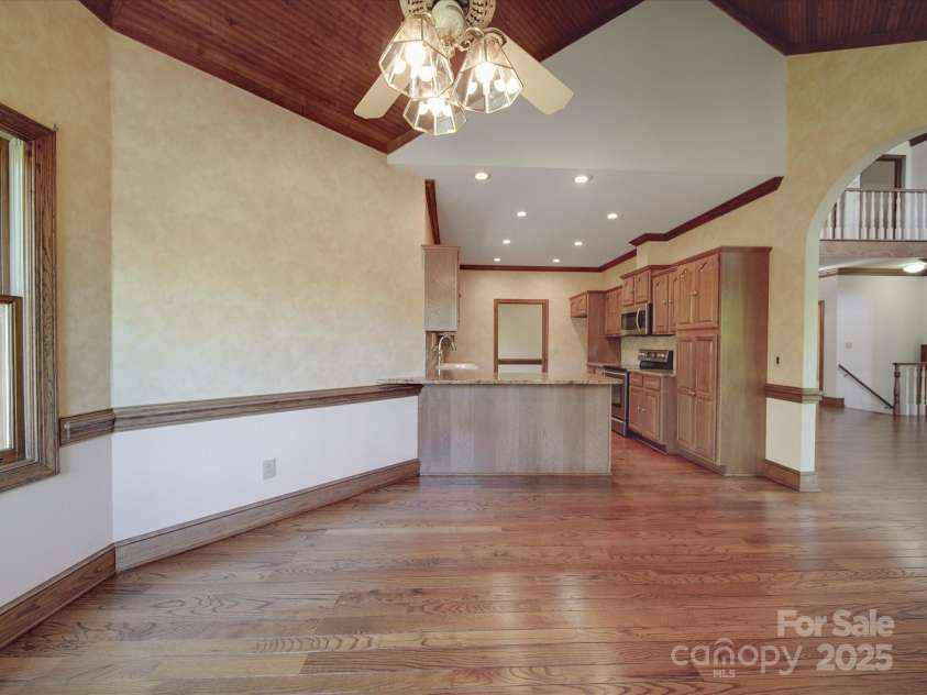 209 Tinkham Trail, Cramerton, NC 28032.  MLS# CAR4248276, YatesRealty ID 7100. 