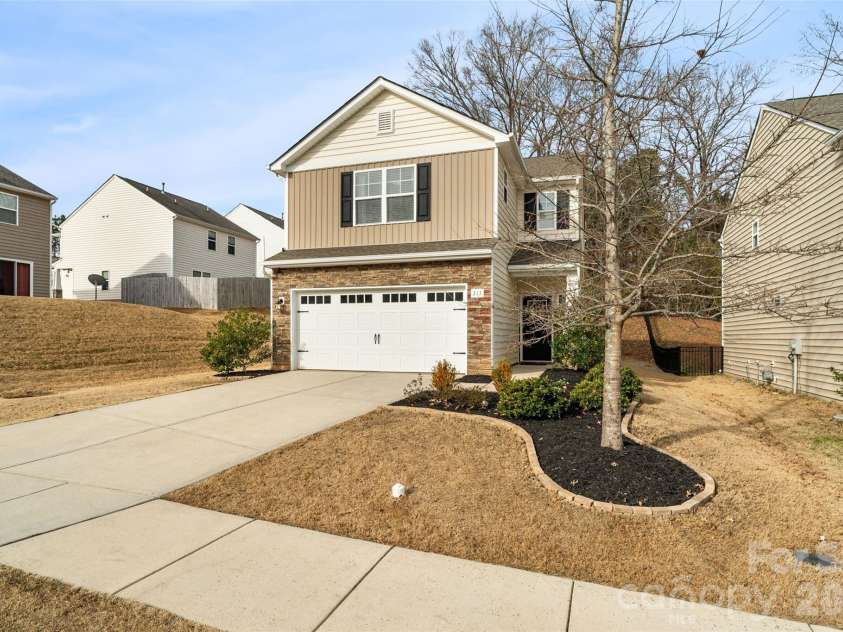 313 Praline Way, Fort Mill, SC 29715.  MLS# CAR4351105, YatesRealty ID 7100. 