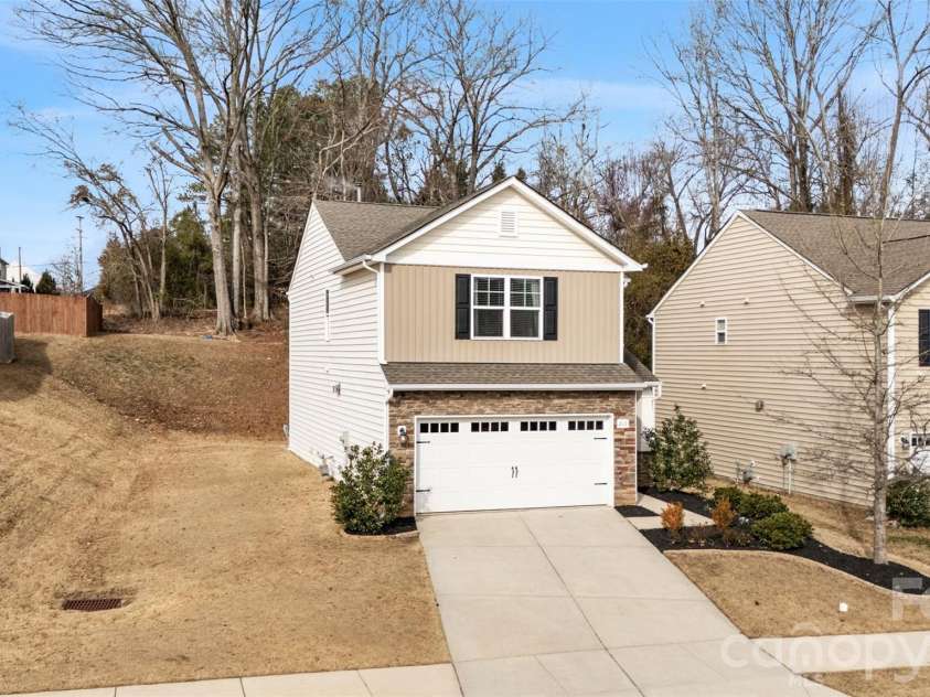 313 Praline Way, Fort Mill, SC 29715.  MLS# CAR4351105, YatesRealty ID 7100. 