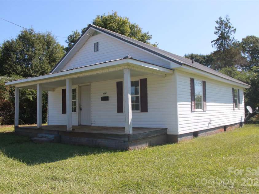 496 Spindale Street, Spindale, NC 28160.  MLS# CAR4301726, YatesRealty ID 7101. 
