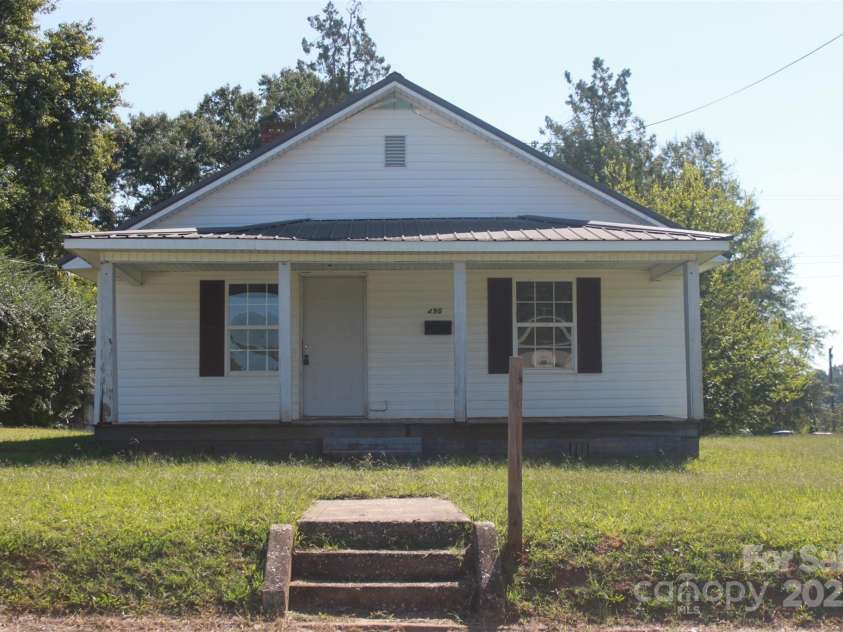 496 Spindale Street, Spindale, NC 28160.  MLS# CAR4301726, YatesRealty ID 7101. 