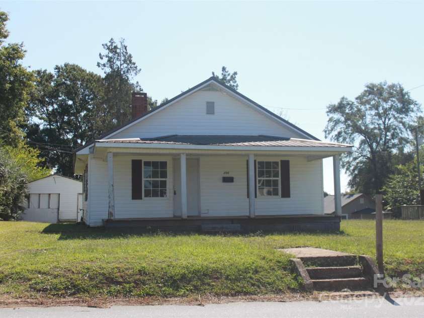 496 Spindale Street, Spindale, NC 28160.  MLS# CAR4301726, YatesRealty ID 7101. 