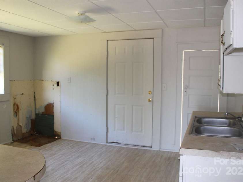 496 Spindale Street, Spindale, NC 28160.  MLS# CAR4301726, YatesRealty ID 7101. 