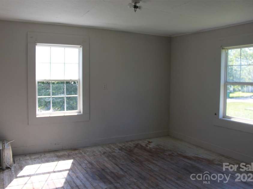 496 Spindale Street, Spindale, NC 28160.  MLS# CAR4301726, YatesRealty ID 7101. 