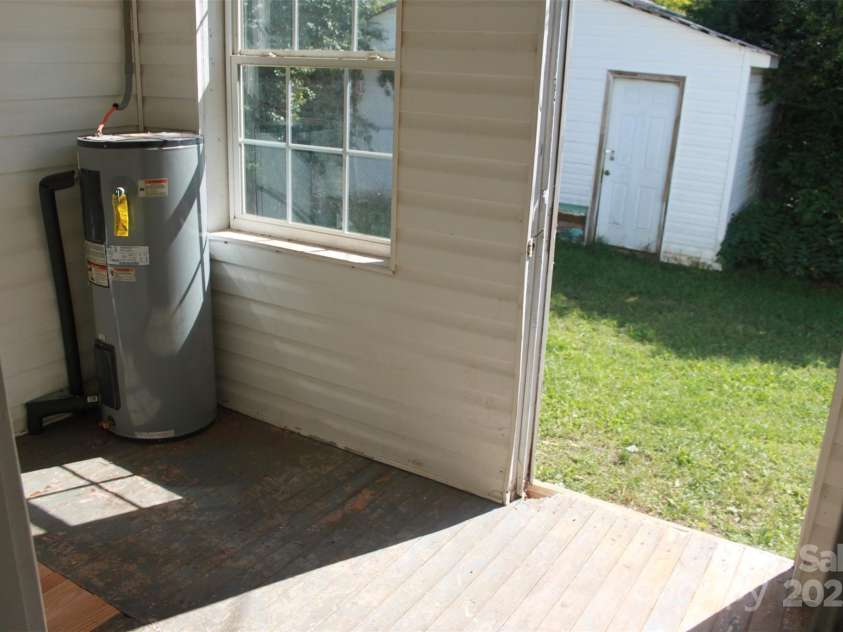 496 Spindale Street, Spindale, NC 28160.  MLS# CAR4301726, YatesRealty ID 7101. 