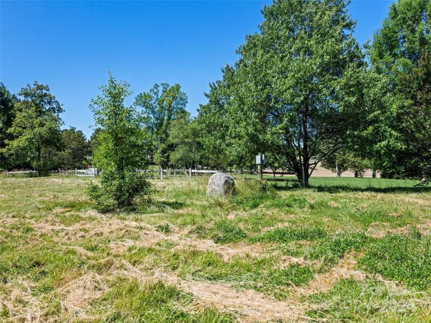 10910 Archer Road, Davidson, NC 28036.  MLS# CAR4142354, YatesRealty ID 7103. 