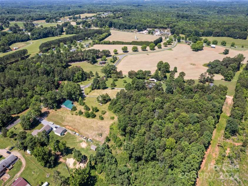 10910 Archer Road, Davidson, NC 28036.  MLS# CAR4142354, YatesRealty ID 7103. 