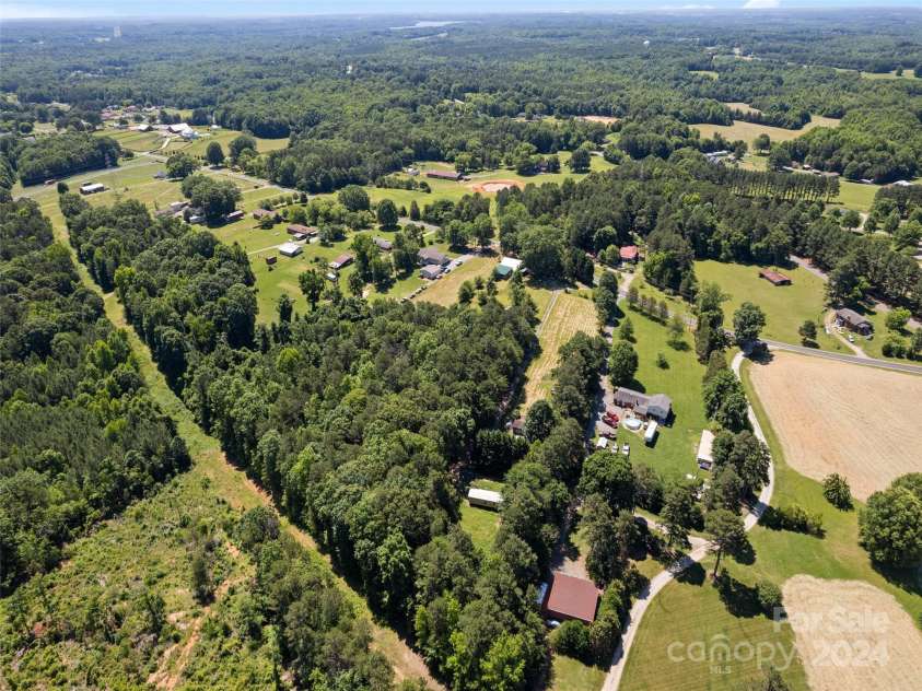 10910 Archer Road, Davidson, NC 28036.  MLS# CAR4142354, YatesRealty ID 7103. 