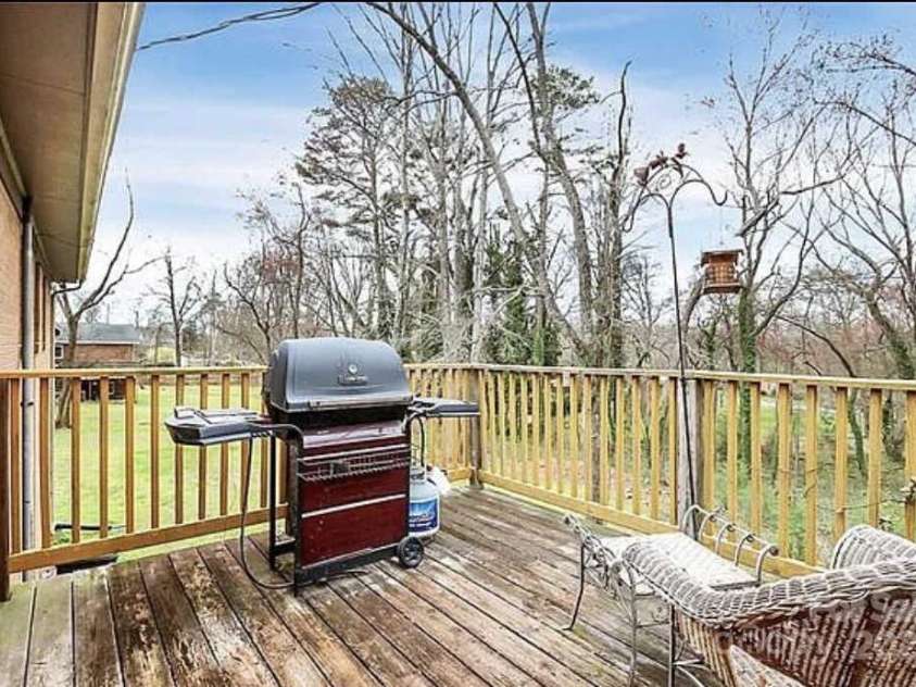 6520 Weldon Circle, Concord, NC 28027.  MLS# CAR4213418, YatesRealty ID 7104. 