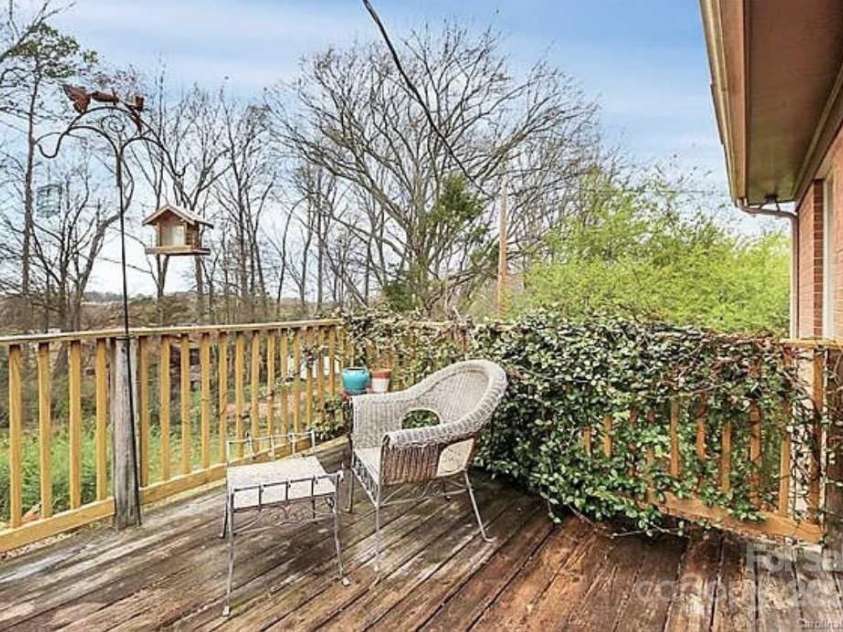 6520 Weldon Circle, Concord, NC 28027.  MLS# CAR4213418, YatesRealty ID 7104. 