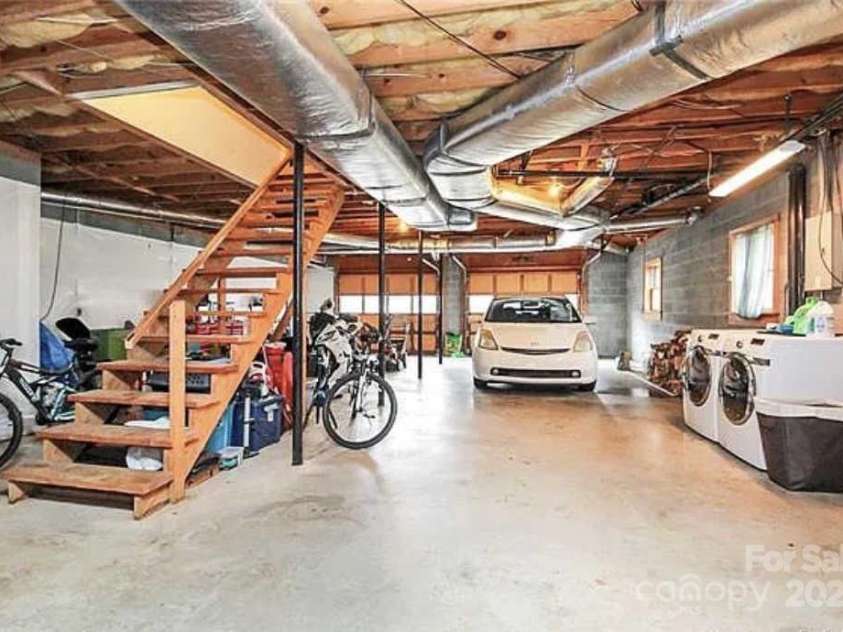 6520 Weldon Circle, Concord, NC 28027.  MLS# CAR4213418, YatesRealty ID 7104. 