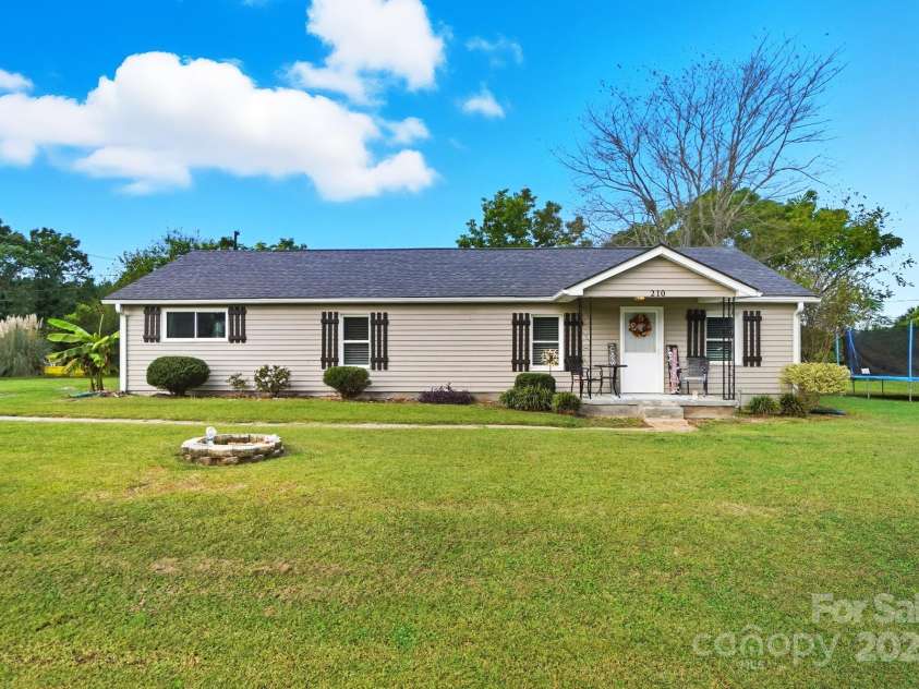 210 Roy Bell Road, Kings Mountain, NC 28086.  MLS# CAR4308756, YatesRealty ID 7105. 