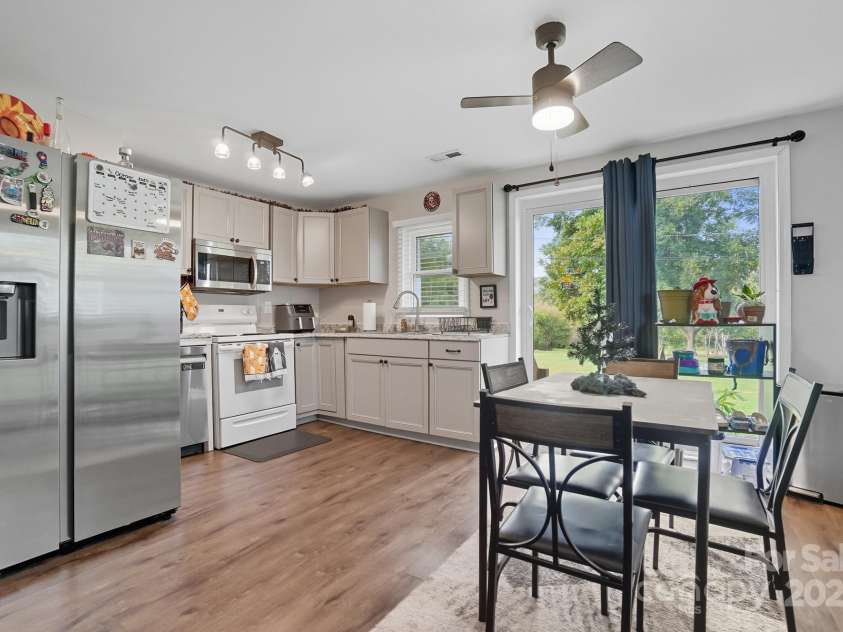210 Roy Bell Road, Kings Mountain, NC 28086.  MLS# CAR4308756, YatesRealty ID 7105. 