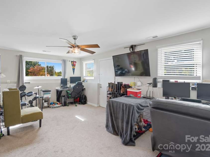 210 Roy Bell Road, Kings Mountain, NC 28086.  MLS# CAR4308756, YatesRealty ID 7105. 