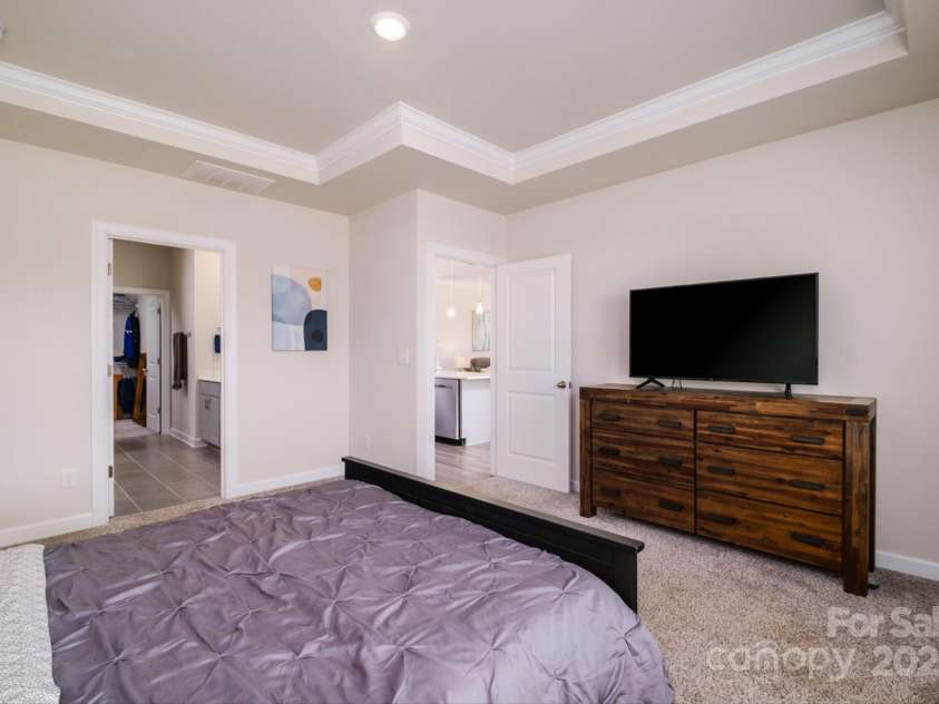 6420 Barcelona Way, Charlotte, NC 28214.  MLS# CAR4213257, YatesRealty ID 7105. Primary Bedroom