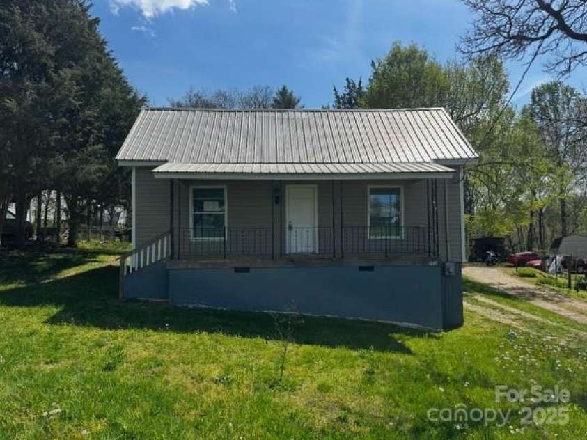 203 Watt Street, Cooleemee, NC 27014.  MLS# CAR4248521, YatesRealty ID 7108. 
