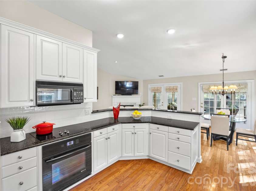 7211 Baniff Circle, Charlotte, NC 28277.  MLS# CAR4360989, YatesRealty ID 7108. 