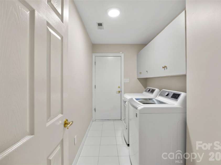 7211 Baniff Circle, Charlotte, NC 28277.  MLS# CAR4360989, YatesRealty ID 7108. 