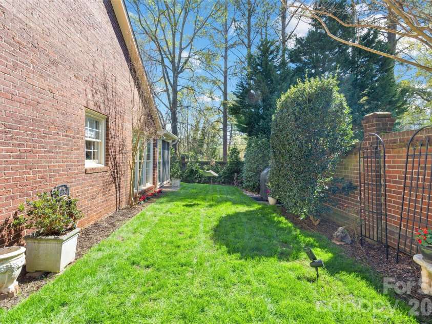 7211 Baniff Circle, Charlotte, NC 28277.  MLS# CAR4360989, YatesRealty ID 7108. 