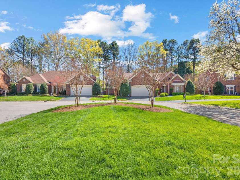 7211 Baniff Circle, Charlotte, NC 28277.  MLS# CAR4360989, YatesRealty ID 7108. 