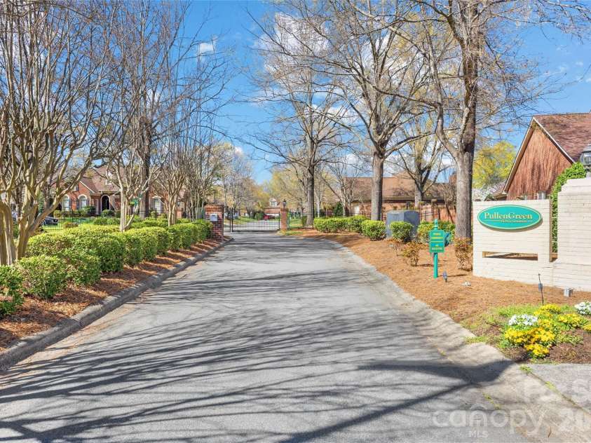 7211 Baniff Circle, Charlotte, NC 28277.  MLS# CAR4360989, YatesRealty ID 7108. 