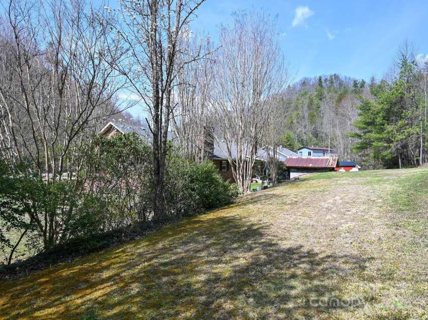 7530 NC 208 Highway, Marshall, NC 28753.  MLS# CAR4241127, YatesRealty ID 7109. 