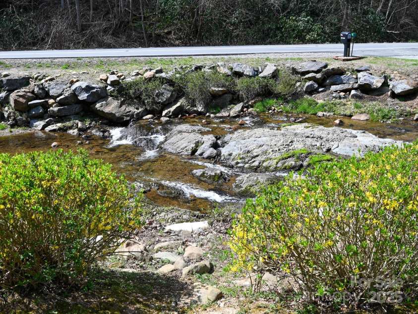 7530 NC 208 Highway, Marshall, NC 28753.  MLS# CAR4241127, YatesRealty ID 7109. 