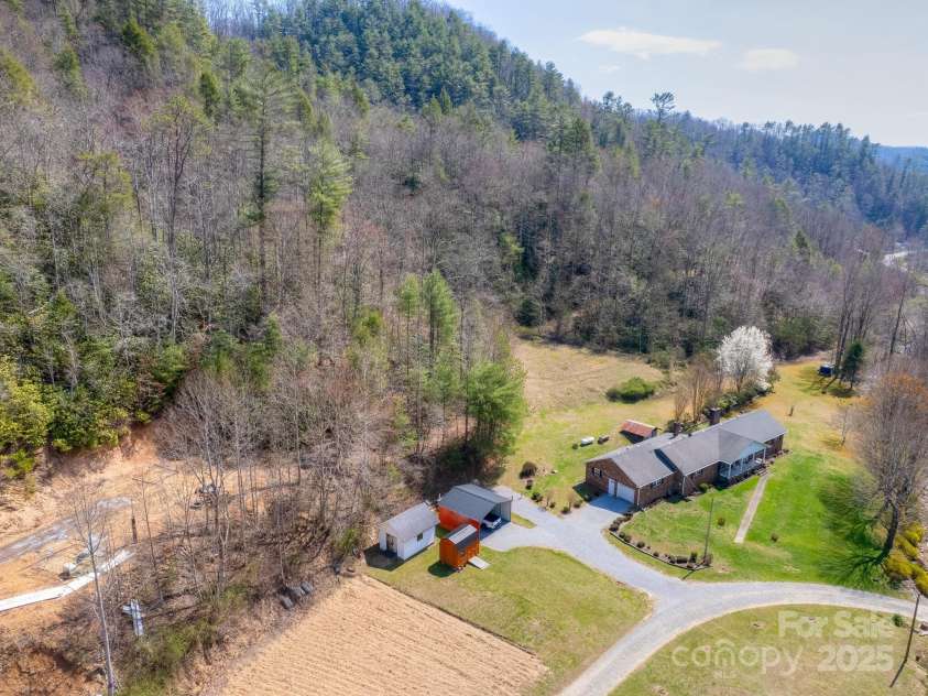 7530 NC 208 Highway, Marshall, NC 28753.  MLS# CAR4241127, YatesRealty ID 7109. 