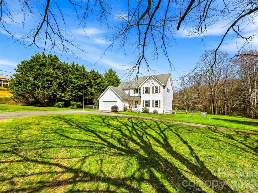 61 Rolling Hills Road, Mills River, NC 28759.  MLS# CAR4355749, YatesRealty ID 7110. 61 Rolling Hills Rd.