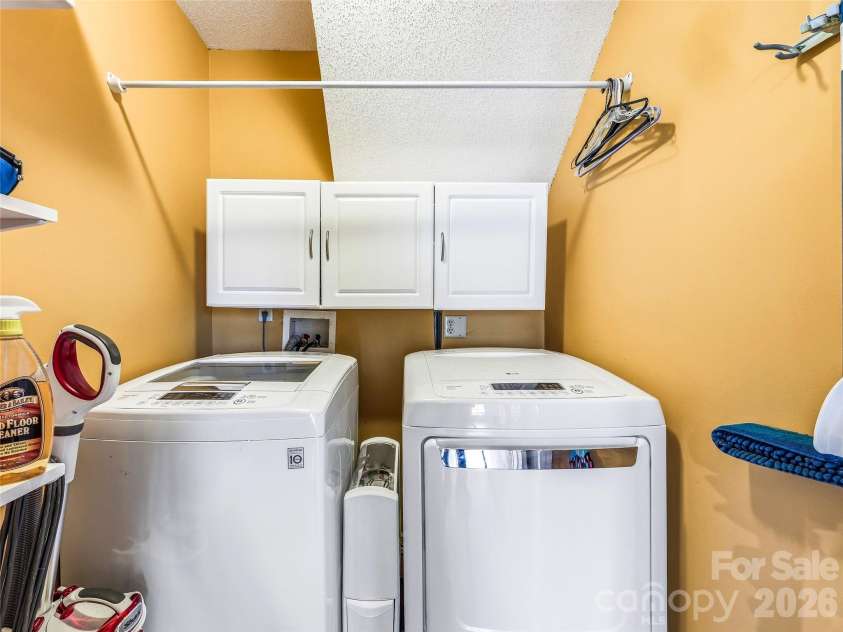 61 Rolling Hills Road, Mills River, NC 28759.  MLS# CAR4355749, YatesRealty ID 7110. Laundry Room on Main Level