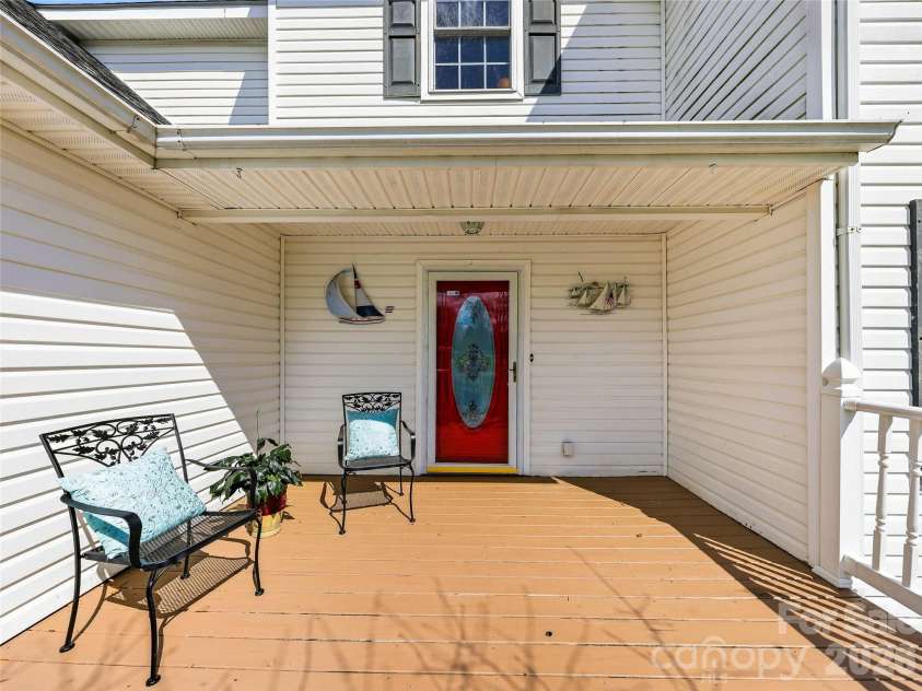 61 Rolling Hills Road, Mills River, NC 28759.  MLS# CAR4355749, YatesRealty ID 7110. Sit and enjoy the sun!